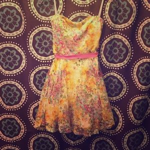 NWT Strapless floral dress